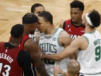 星空体育-凯尔特人主场擒下热火，保持领先位置