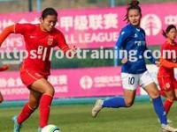 星空体育-印度女足队员齐心协力，力争胜利