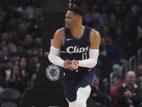 星空体育-火箭客场战胜森林狼，威少表现出色