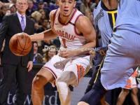 星空体育-太阳遭遇两连败，艾顿状态下滑