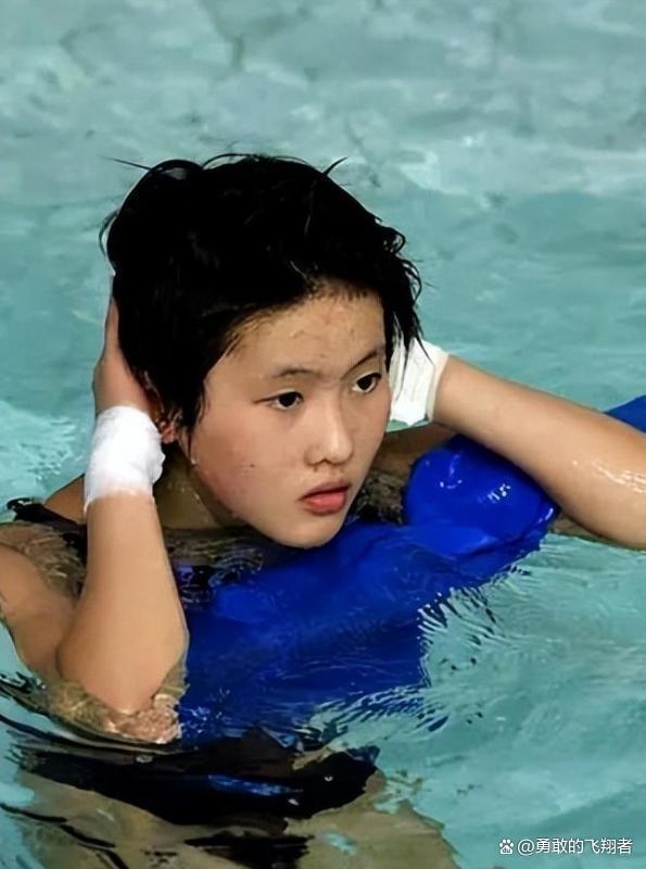 跳水比赛中澳大利亚选手大放异彩，夺金