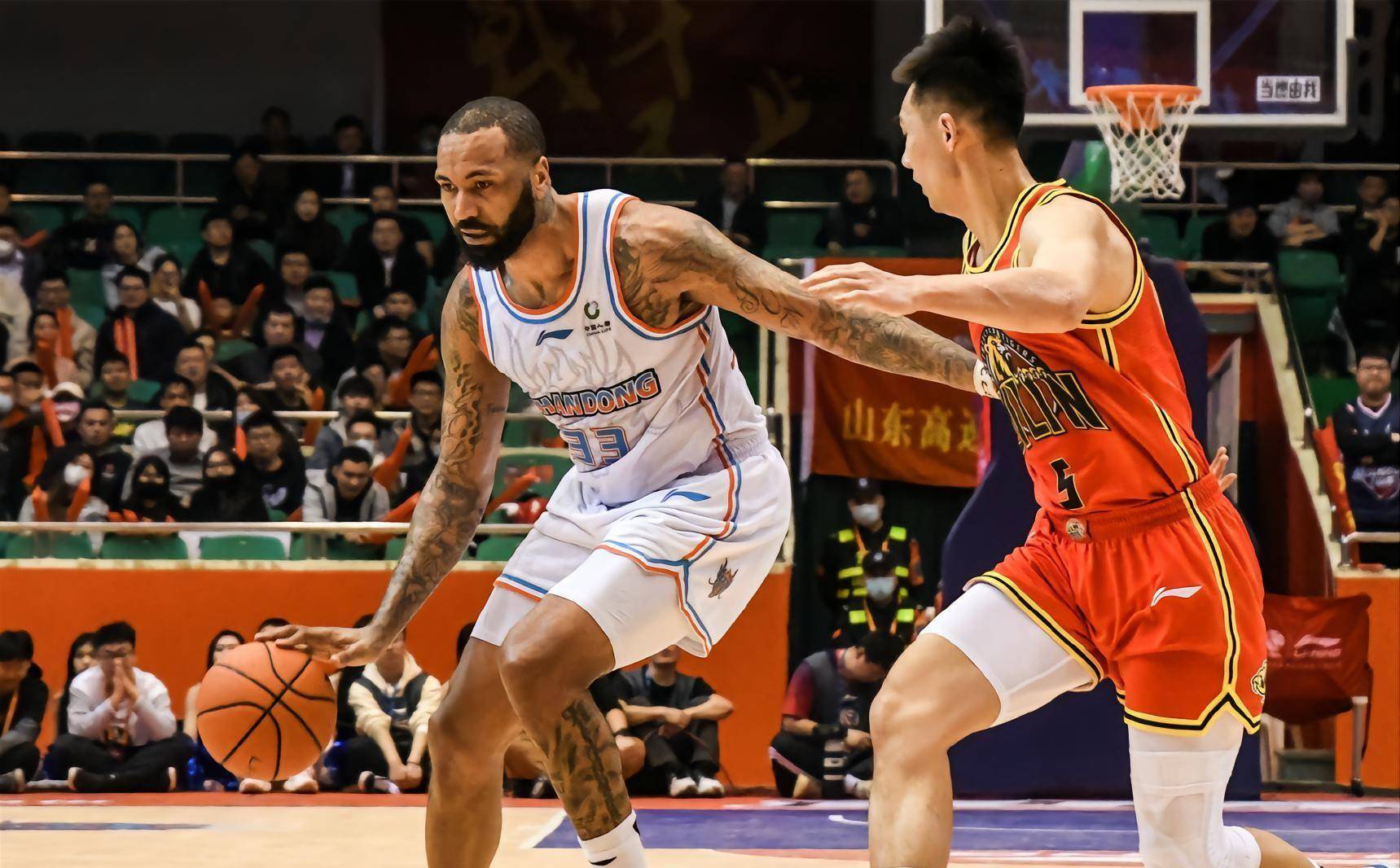 北京男篮再战本土,小胜新疆火箭队 北京男篮再战本土,小胜新疆火箭队