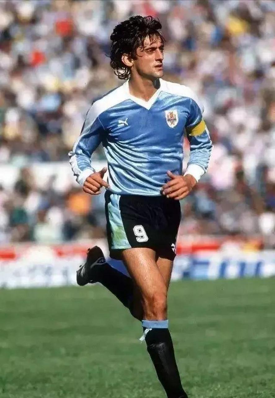 意甲赛场一幕幕难忘，美如画卷