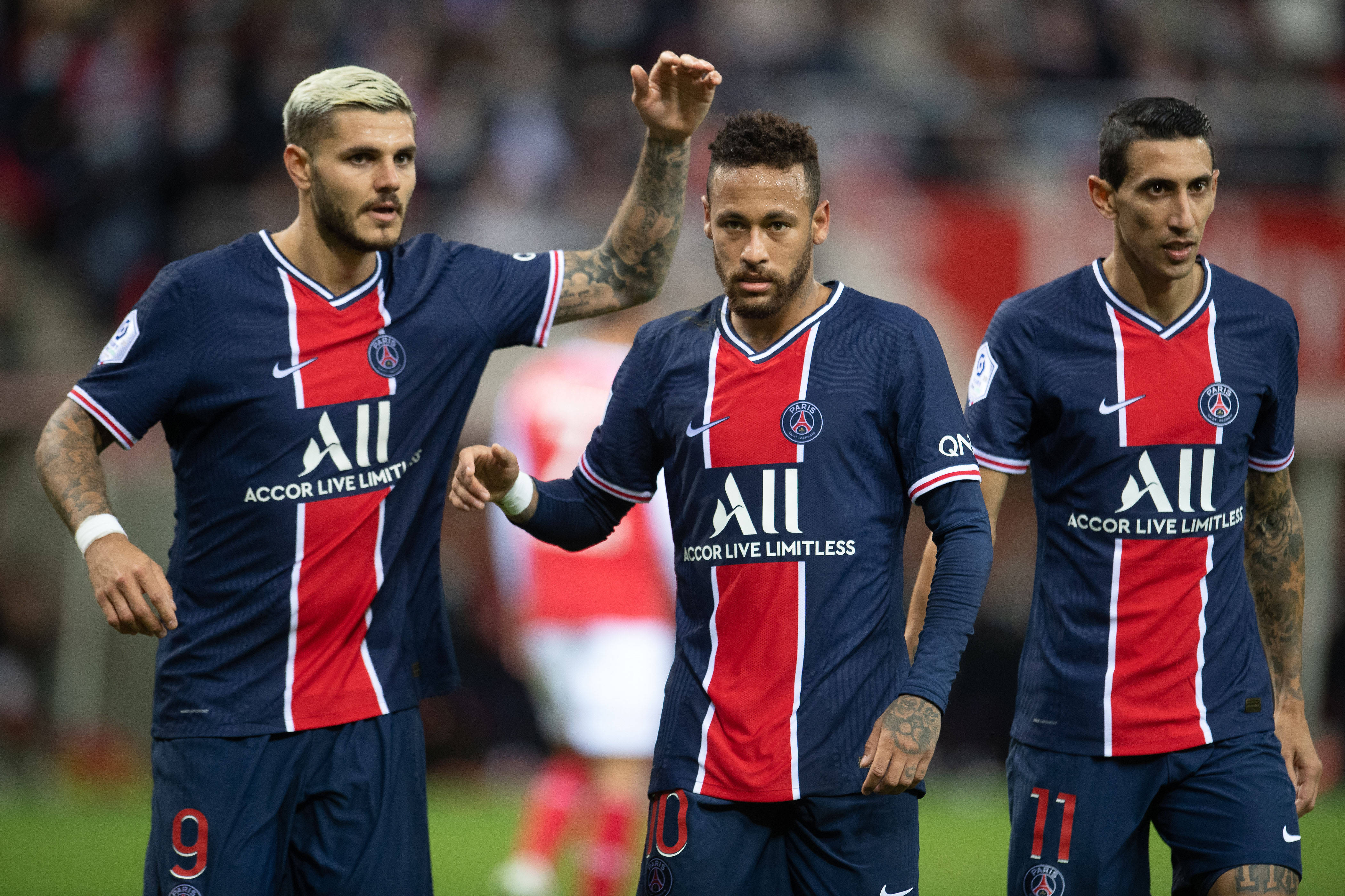 利尔主场逆转击败兰斯，继续领跑积分榜