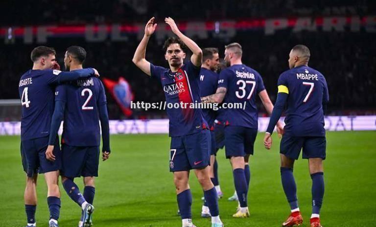 摩纳哥逆袭击败布雷斯特，法甲榜首优势逐渐扩大