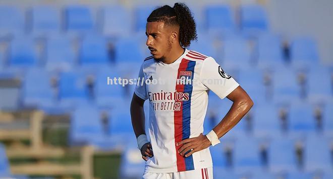 法甲新秀崭露头角，年轻球员表现抢眼