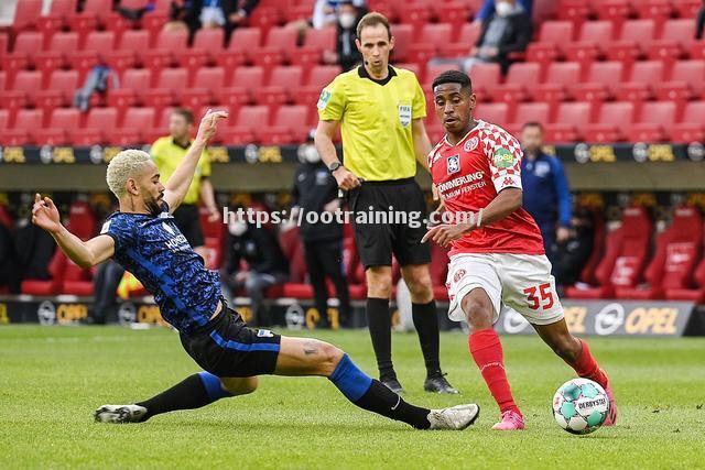 柏林赫塔客场大胜，积分迅速攀升