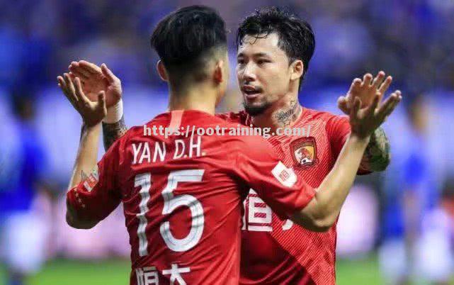 申花客场大胜恒大，取得三连胜