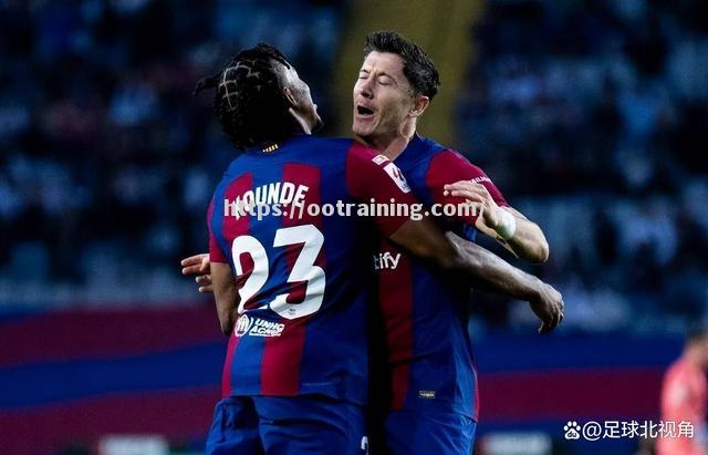 曼联vs赫罗纳，谁能笑到最后？