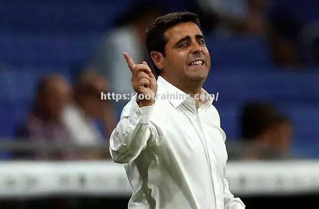 小范主帅赛后发飚，抨击球员消极表现