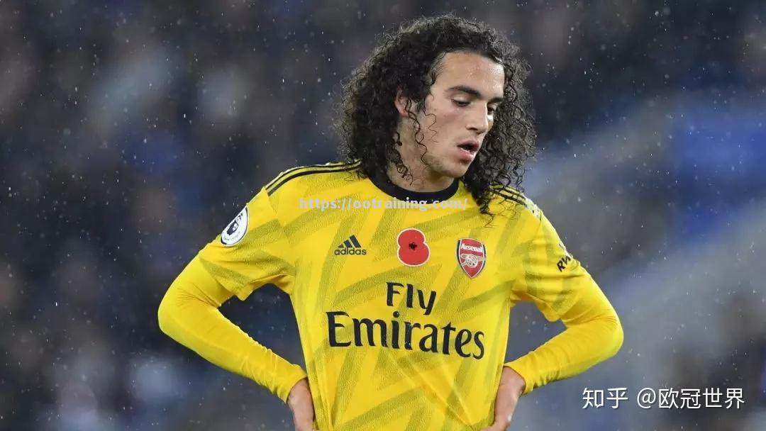 阿森纳主场战平沃特福，奥巴梅扬梅开二度领先射手