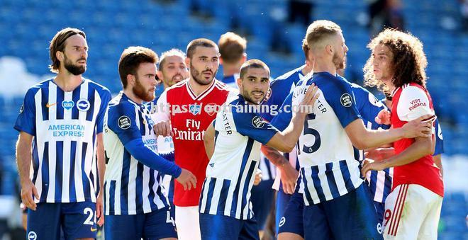 布莱顿主场战平对手，保持不败态势