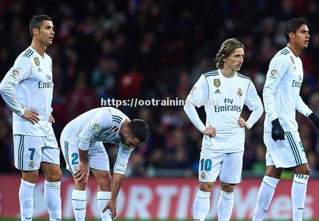 皇马遭遇连败，主帅面临压力