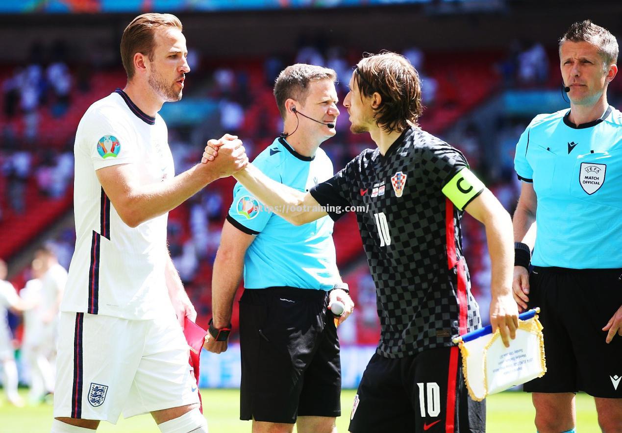 球队备战迎接挑战，士气高昂追逐亚洲荣耀