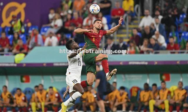 突尼斯队在比赛中取胜，创造历史