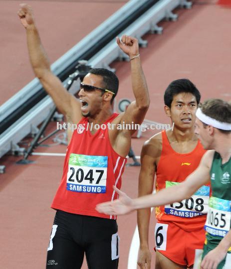 突尼斯队在比赛中取胜，创造历史