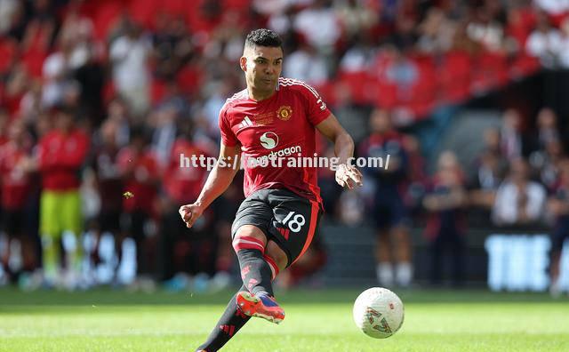 曼联与巴塞罗那将在足球盛事中一决胜负