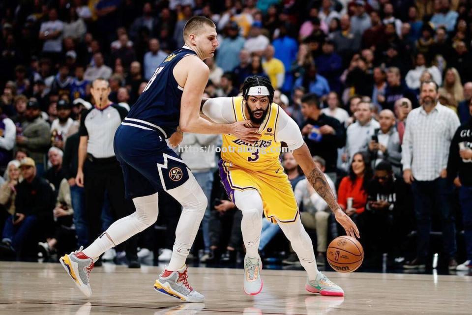 掘金锋线斗志昂扬,助球队取得胜利 掘金锋线斗志昂扬,助球队取得胜利