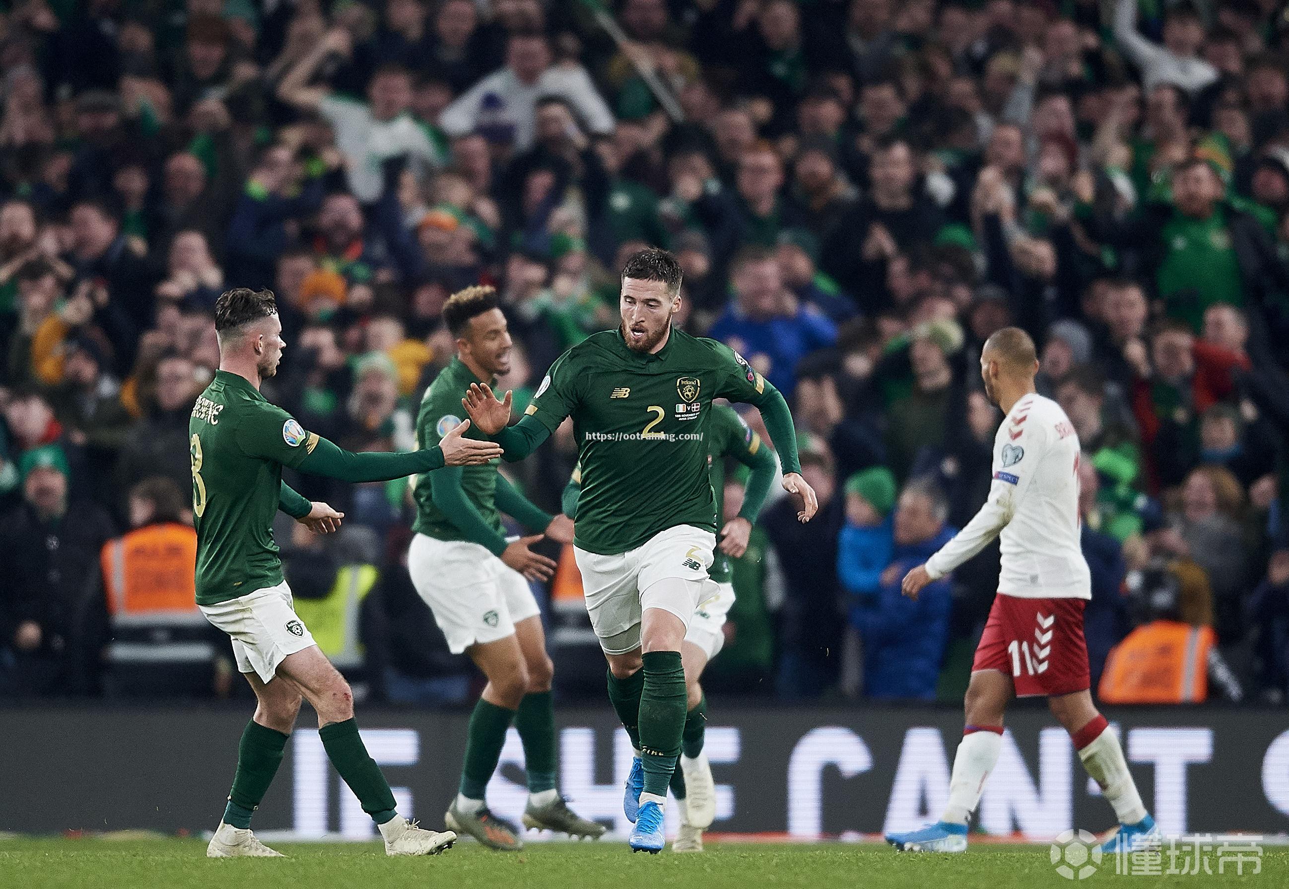 欧预赛实况：英格兰横扫爱尔兰，晋级四强