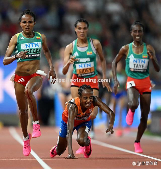 俄罗斯田径选手冲刺破纪录，跻身前三