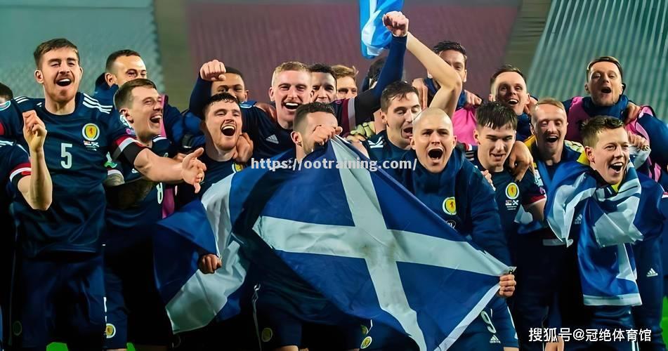 塞内加尔队大胜苏格兰，小组赛晋级前景大好