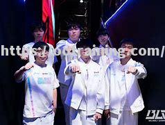 火箭队全队齐心协力，夺得胜利宝座