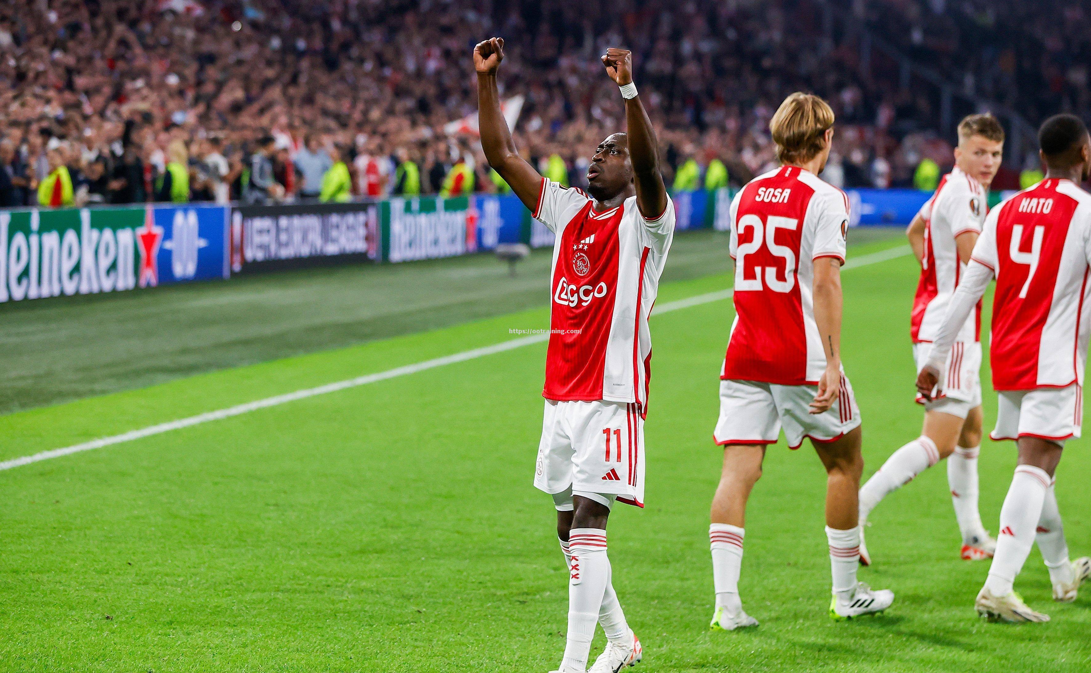 俱乐部赛：阿贾克斯队取得连胜