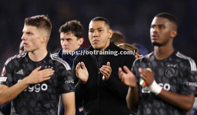 俱乐部赛：阿贾克斯队取得连胜