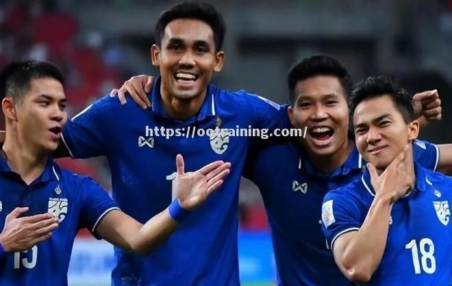 亚洲球队勇往直前，向着胜利奋进