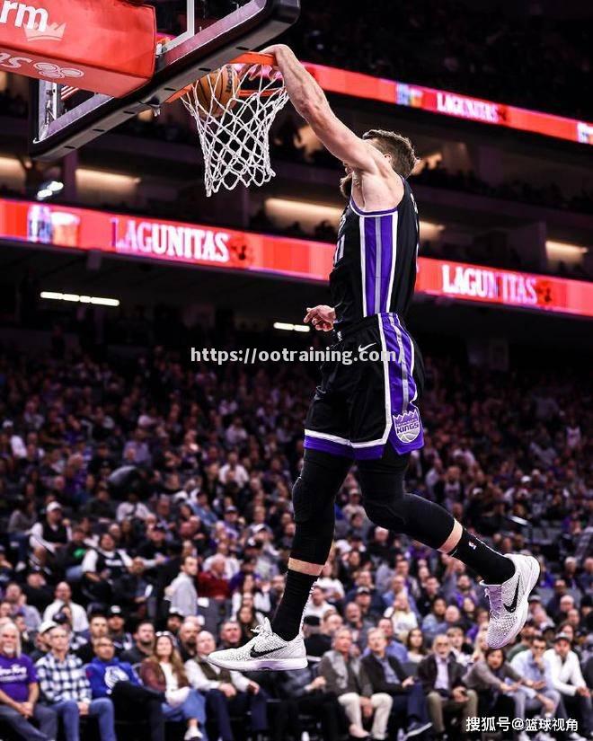 森林狼逆转国王,连胜势头强劲 森林狼逆转国王,连胜势头强劲