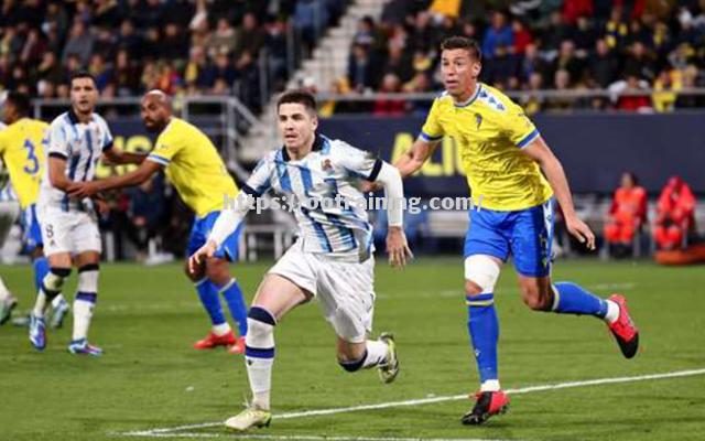 皇家社会主场惜败，与欧战席位失之交臂