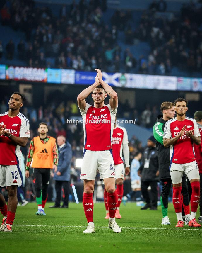 曼城客场胜诺维奇，保持不败势头