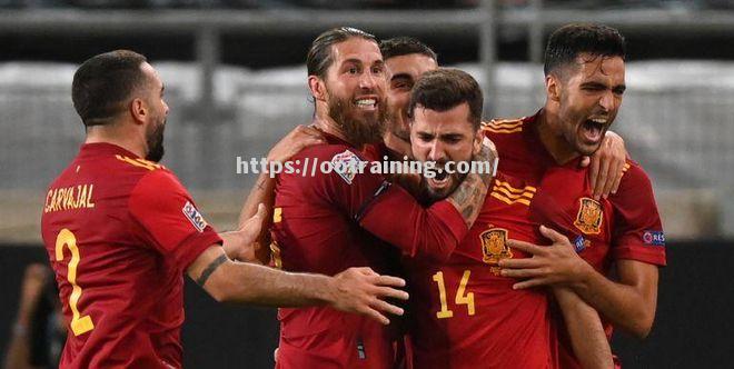 赫罗纳阵中新援表现抢眼，球队士气高涨