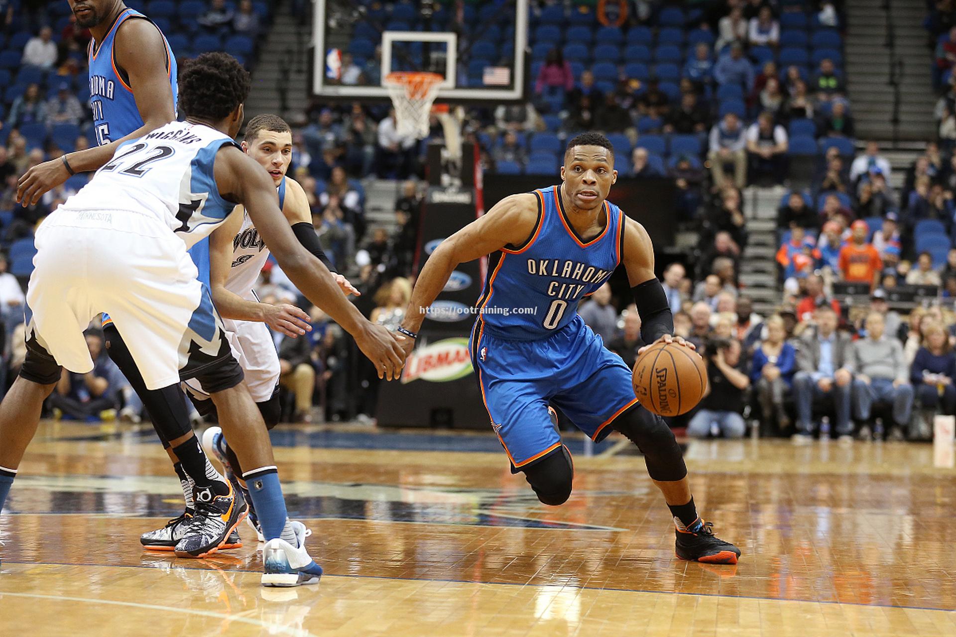 狼队客场艰难取胜，实力始终保持稳定