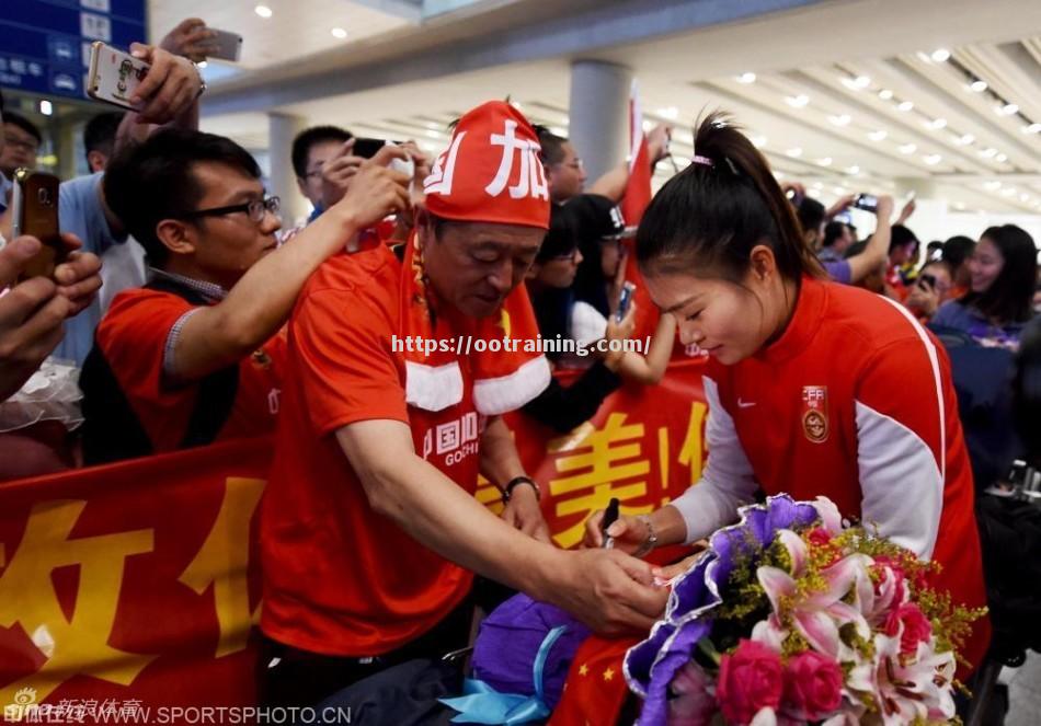 体育赛事报道热度持续升温，各地球迷热情参与