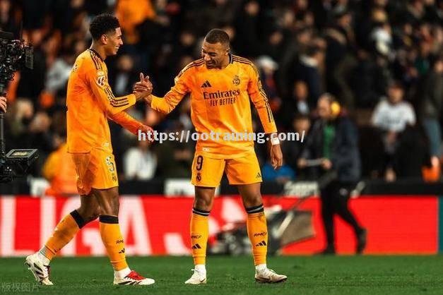 马洛卡球队逆转战胜对手，取得胜利