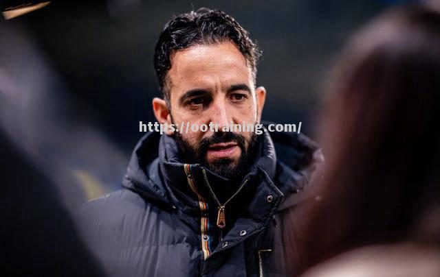 曼联惨败，球员遭遇激烈争议