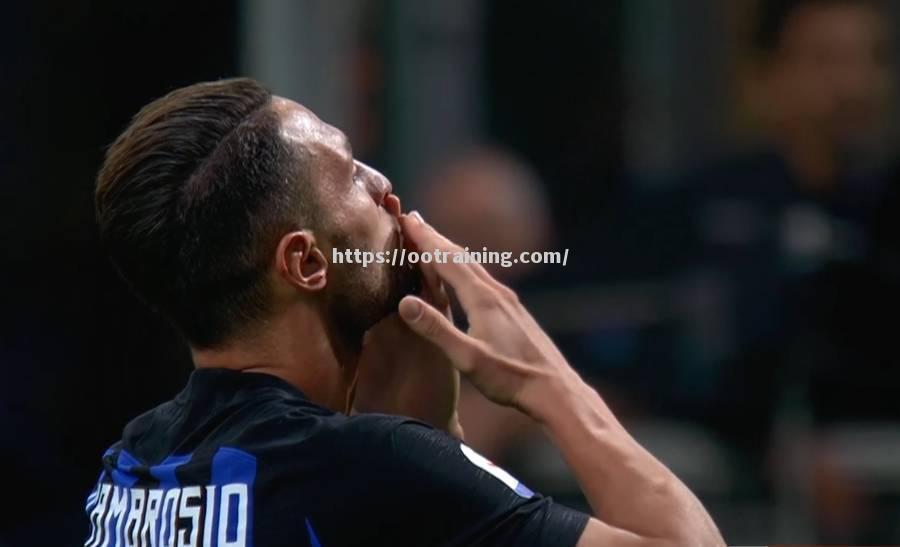 佛罗伦萨主场告负,球队连败局面不振 佛罗伦萨主场告负,球队连败局面不振