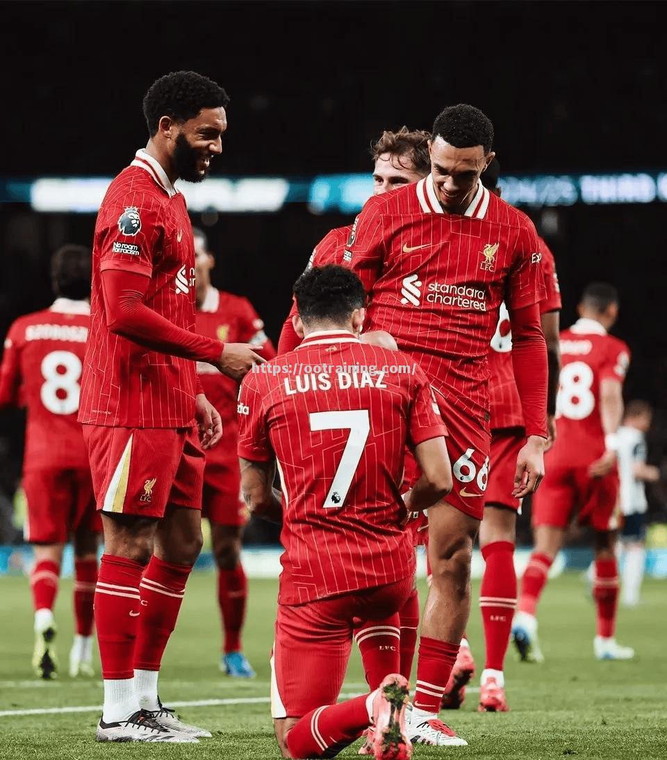 利物浦主场擒下曼联，赢得英超争霸