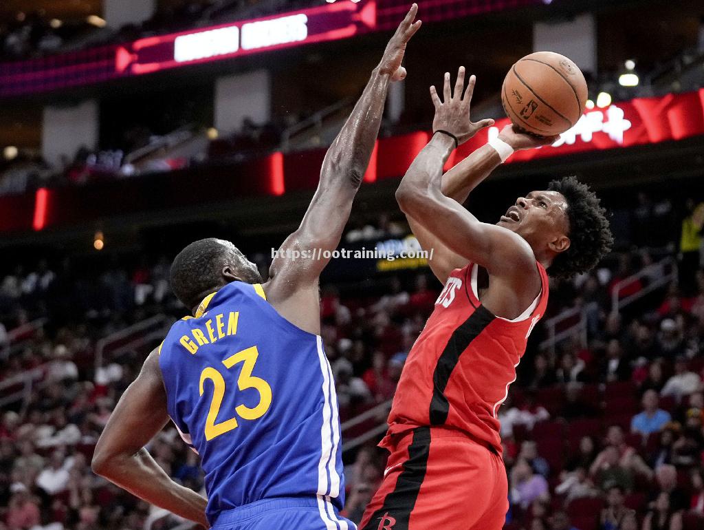 勇士再胜火箭，第三战取胜扳平系列赛