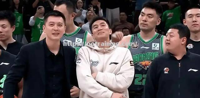 巴黎圣日耳曼助教表态支持球队主帅永不放弃