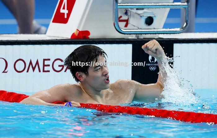 游泳男子米自由泳：美国选手夺冠