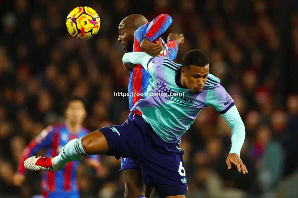 阿森纳前锋连续两场进球,成为焦点 阿森纳前锋连续两场进球,成为焦点