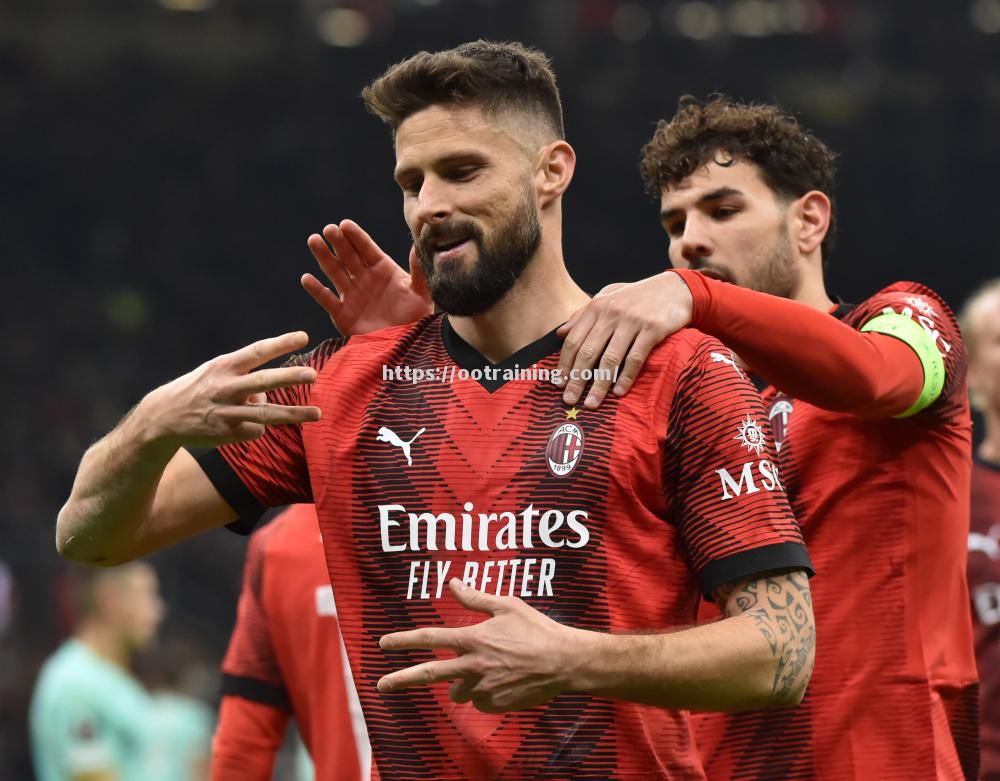 曼联主场战平AC米兰,晋级欧罗巴联赛八强 曼联主场战平AC米兰,晋级欧罗巴联赛八强